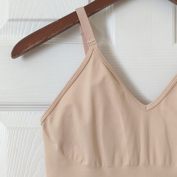 Spanx Seamless Power Sculpting Sleeveless V-neck Thong Bodysuit Soft Nude XL - Picture 3 of 11